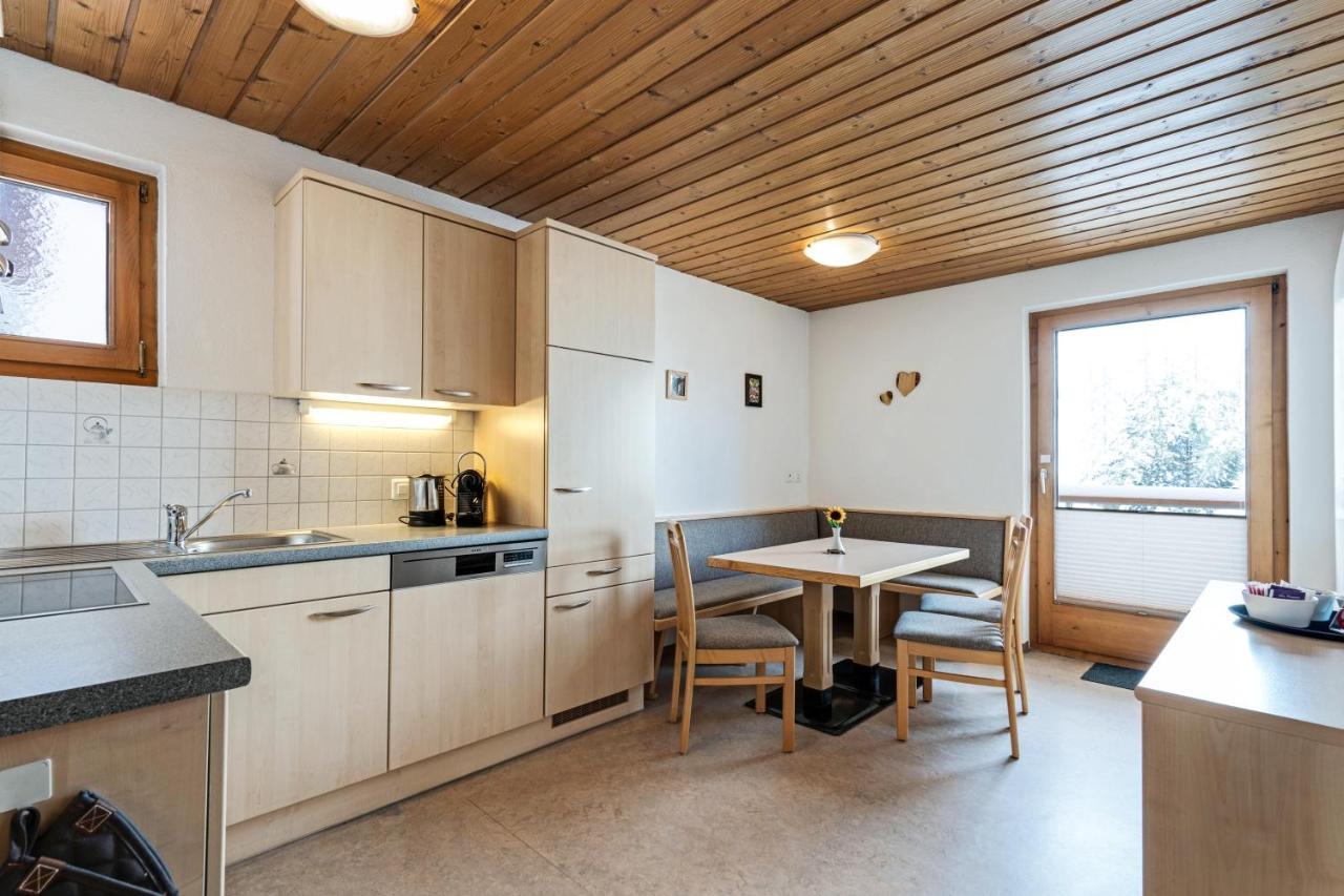 Haus Derby Lägenhet Samnaun Exteriör bild