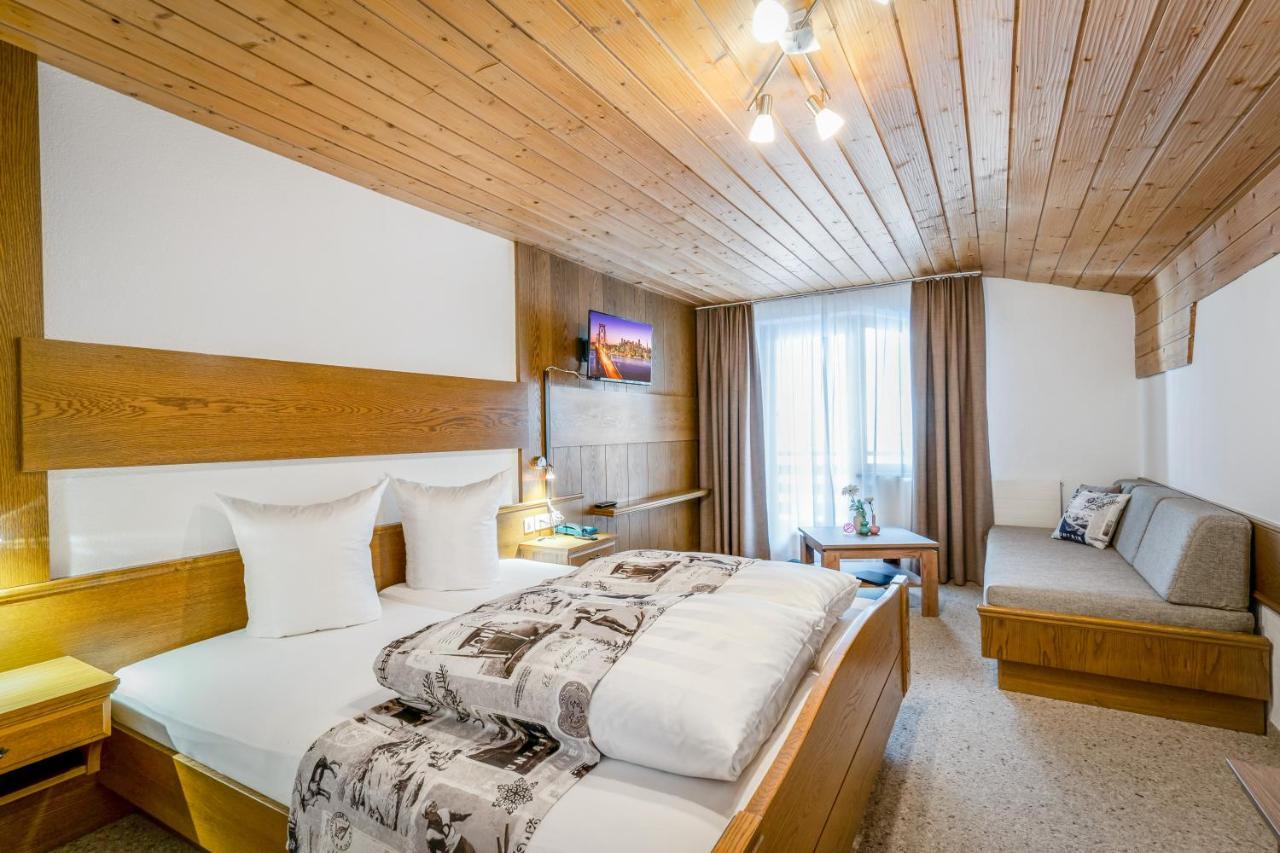 Haus Derby Lägenhet Samnaun Exteriör bild
