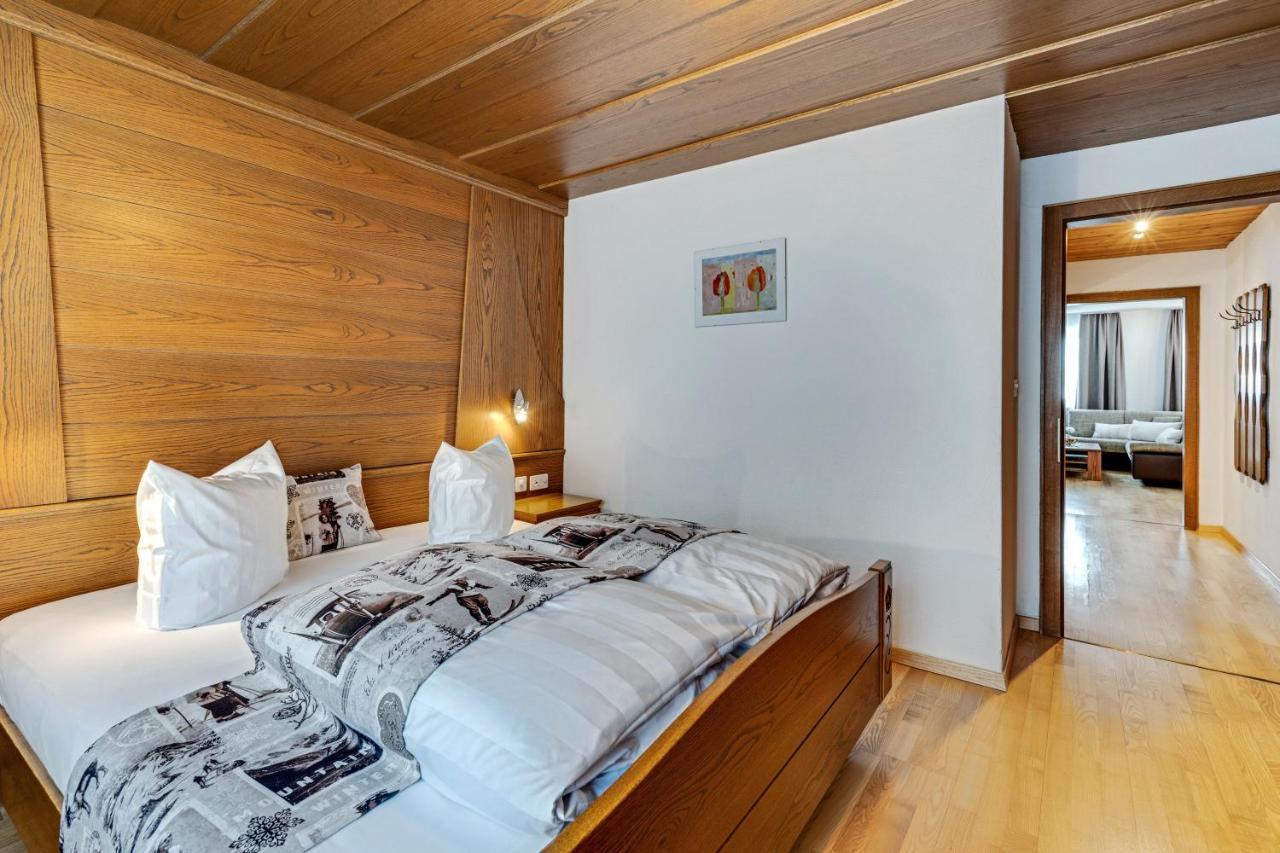Haus Derby Lägenhet Samnaun Exteriör bild