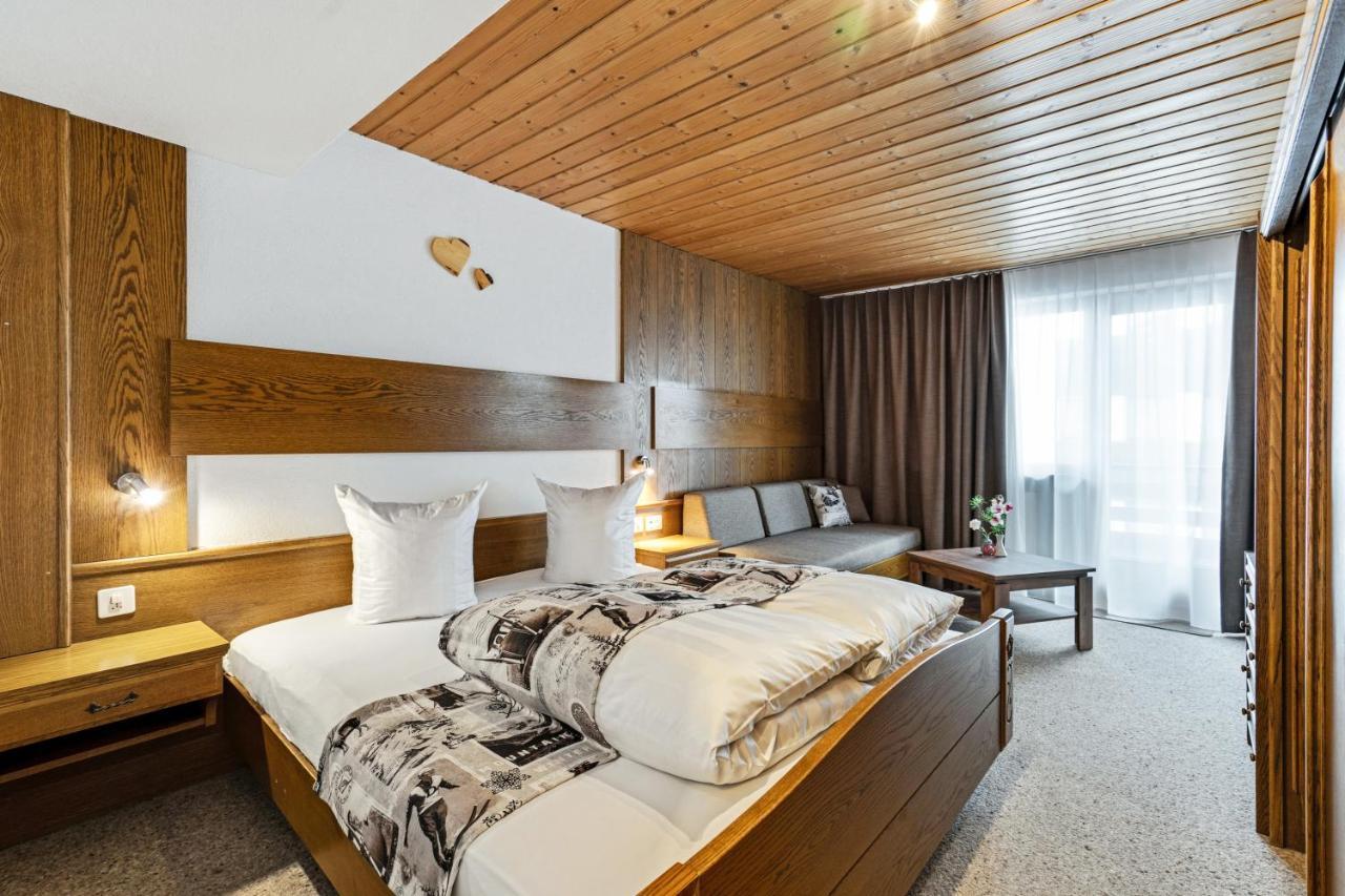 Haus Derby Lägenhet Samnaun Exteriör bild