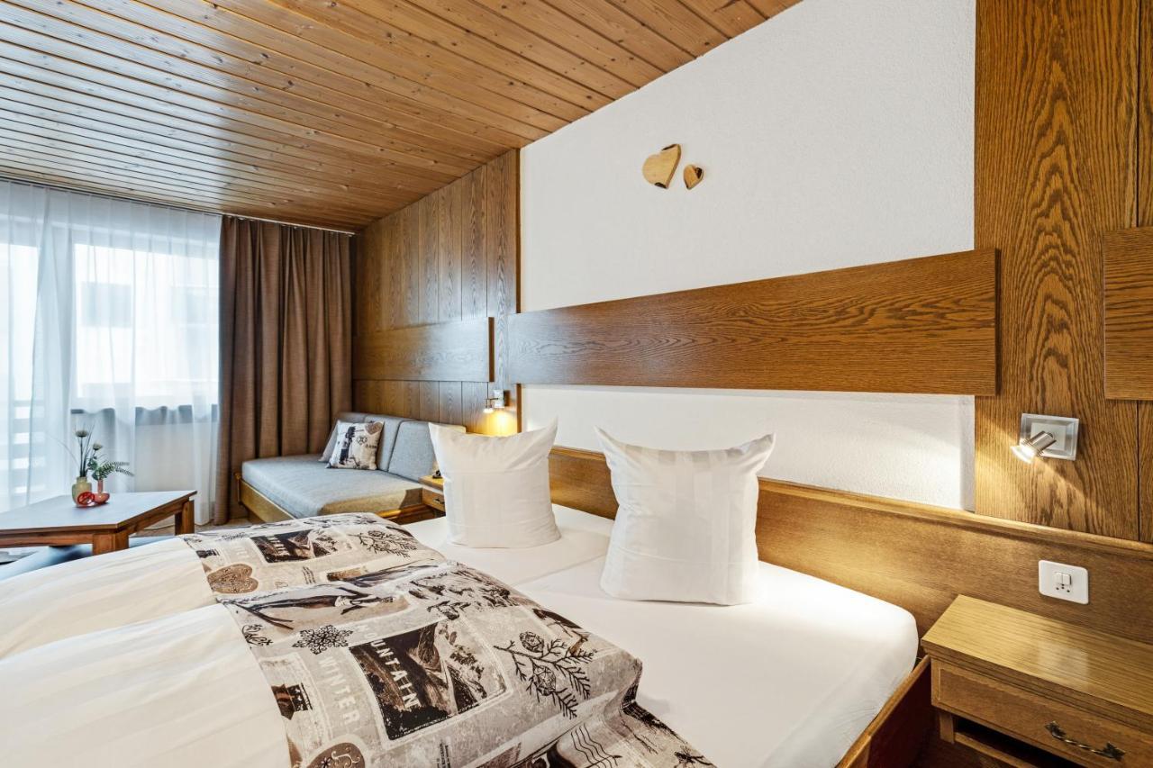 Haus Derby Lägenhet Samnaun Exteriör bild
